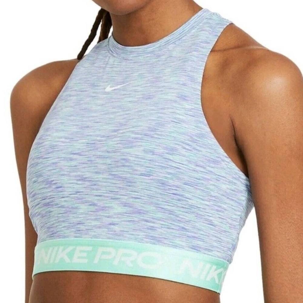 NIKE Pro Athletic Crop Top